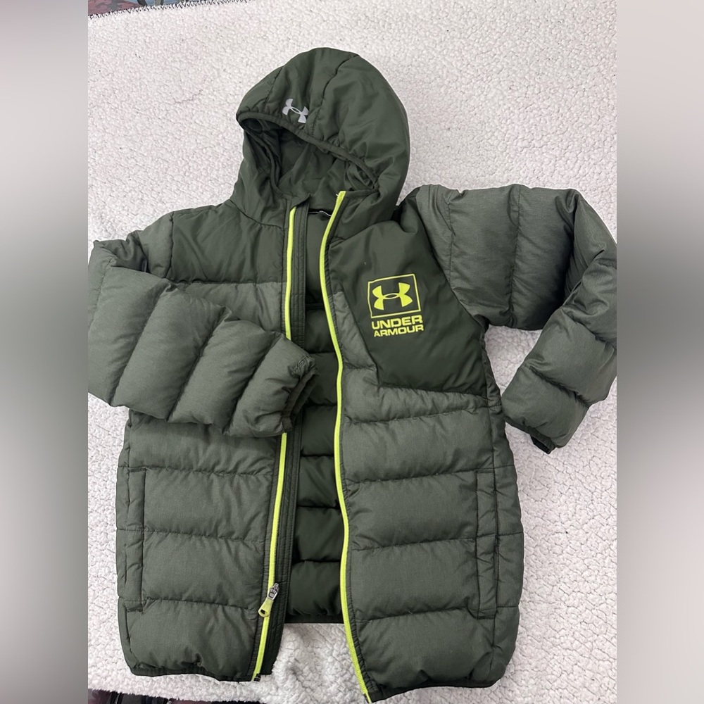 Under Armour Kids Dark Green Puffer Jacket (wore only once)